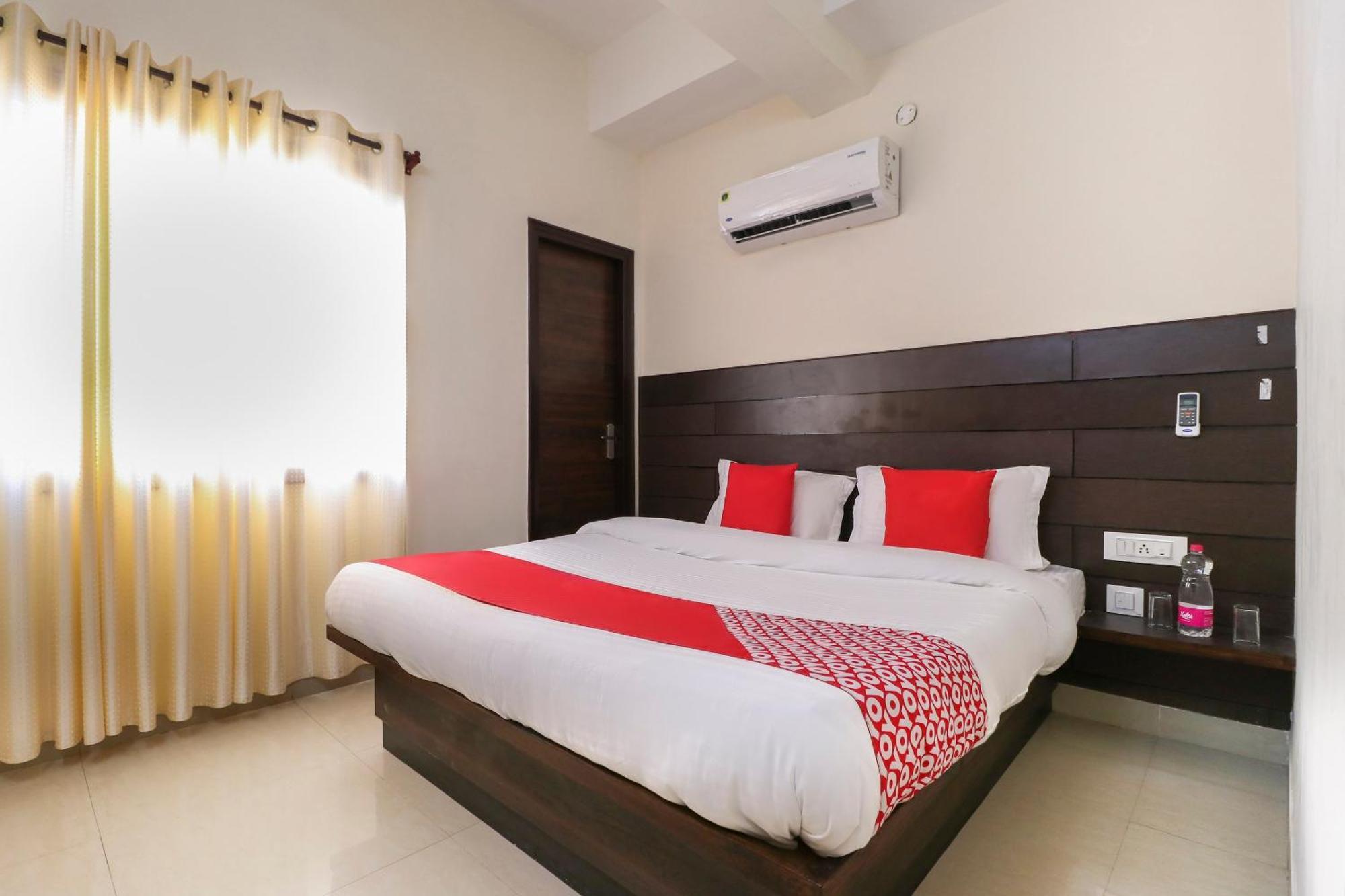 Hotel O Red Ark Landran Экстерьер фото